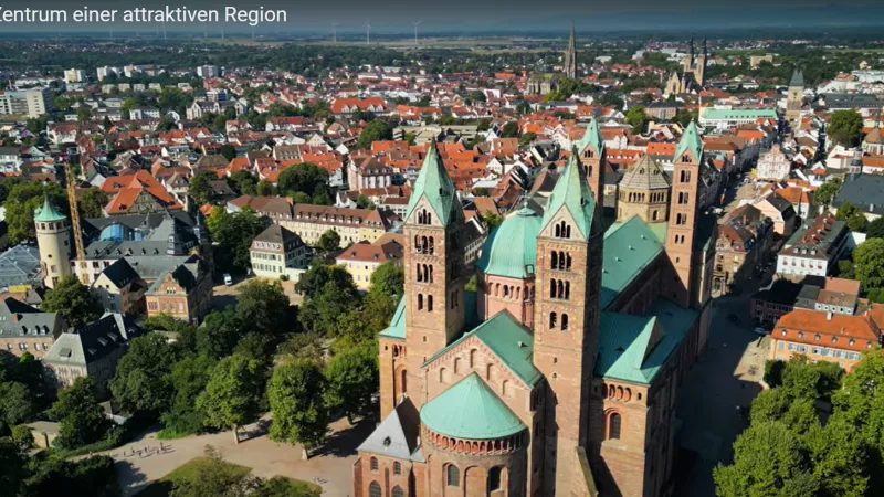 Dom und Innenstadt Speyer aus der Drohnenperspektive