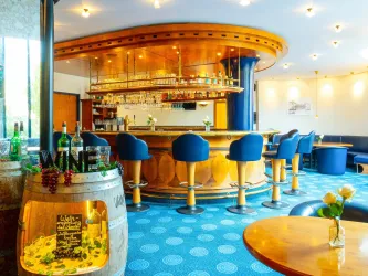 Victor's Bar