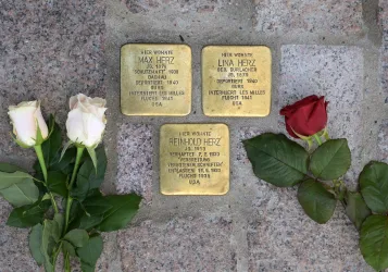 Stolpersteine (© Klaus Landry)