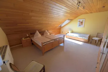 Schlafzimmer2