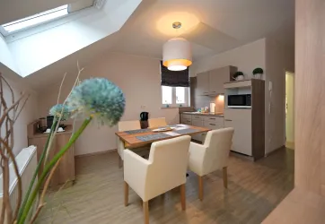 Komfort-Maisonette-Apartment "Stella" - Küche und Essbereich