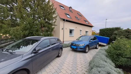 Parken auf dem Grundstück