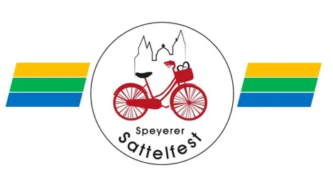 Ein Logo für das Speyerer Sattelfest mit einem roten Fahrrad und der Silhouette von Gebäuden im Hintergrund. Es enthält auch farbige Streifen in Blau, Grün und Gelb.