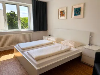 Unsere Zimmer bieten einfachen Komfort in einer ruhigen und entschleunigenden Umgebung.