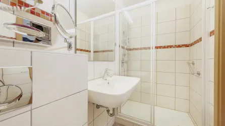 Badezimmer Standard (© Jörg Pahlke)