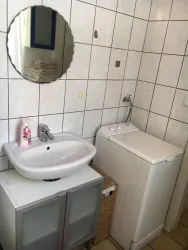 Bad Apartment Hasenpfuhlstraße