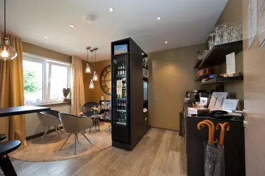Hallo - Lounge - Empfang (© Klaus Landry 2020)