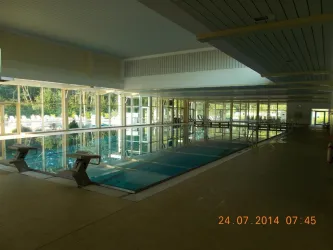 Schwimmhalle