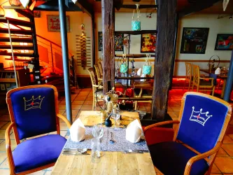 Restaurant_Tisch_an_der_Leiter