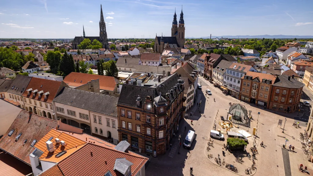 Blick vom Altpörtel auf Postplatz und Gilgenstraße 