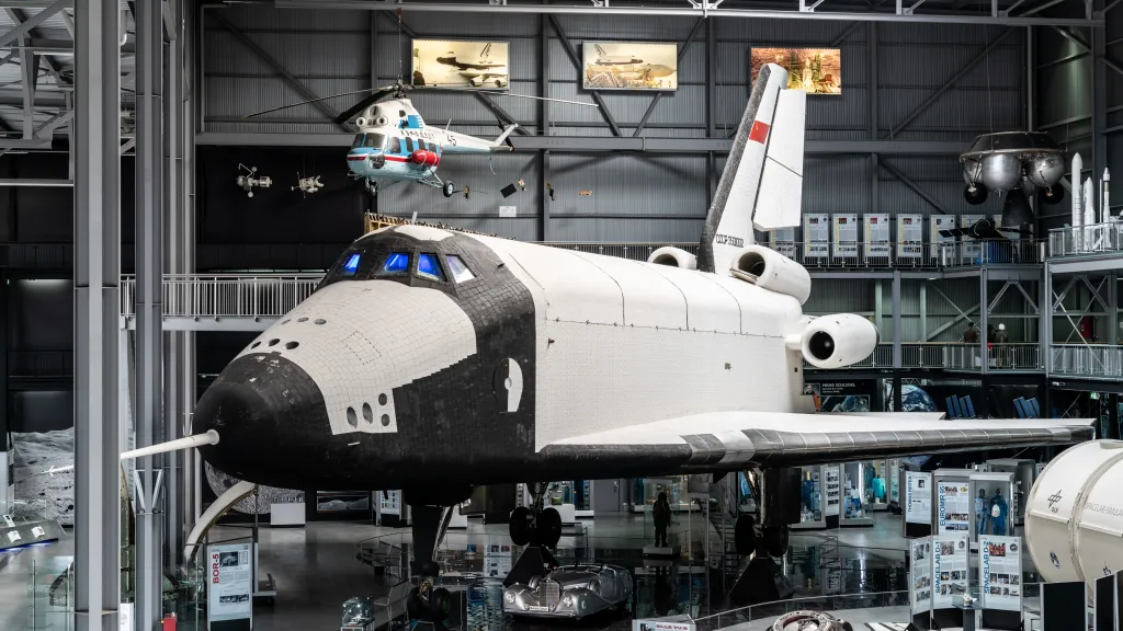 Space Shuttle Buran in der Raumfahrthalle