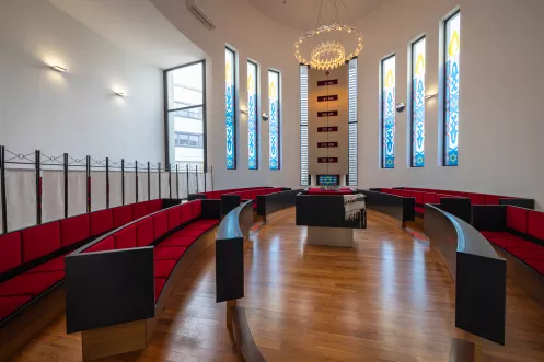Innenraum der Synagoge Beith Shalom in Speyer