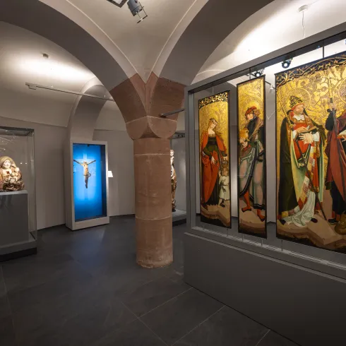 Ausstellung Kreuz und Krone im Historischen Museum der Pfalz in Speyereyer 