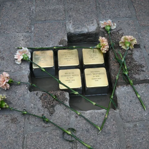 Verlegung neuer Stolpersteine in Speyer